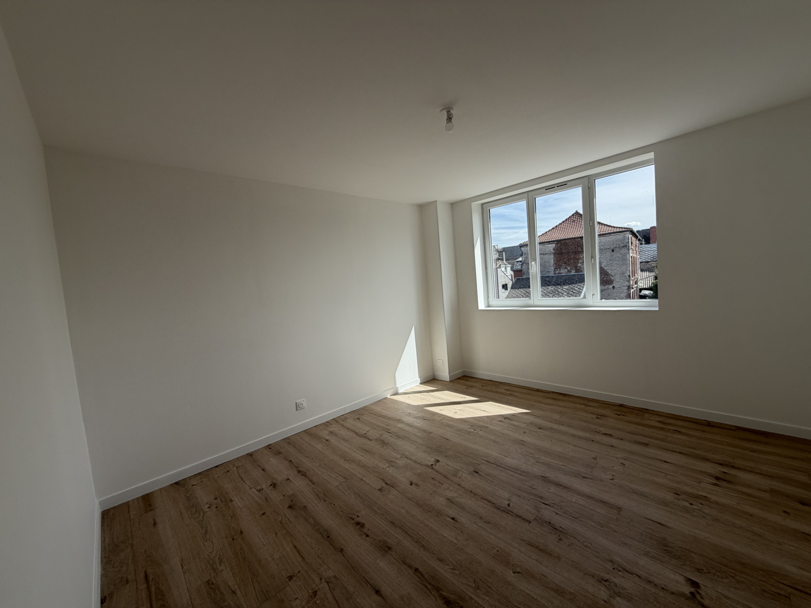 Image_, Immeuble, Jeumont, ref :AT460-9466