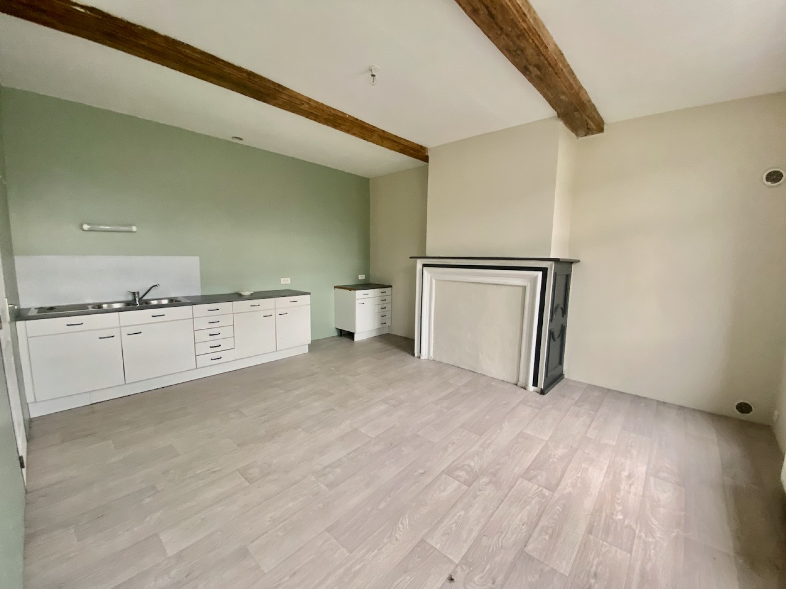 Image_, Immeuble, Solre-le-Château, ref :AT600-9475