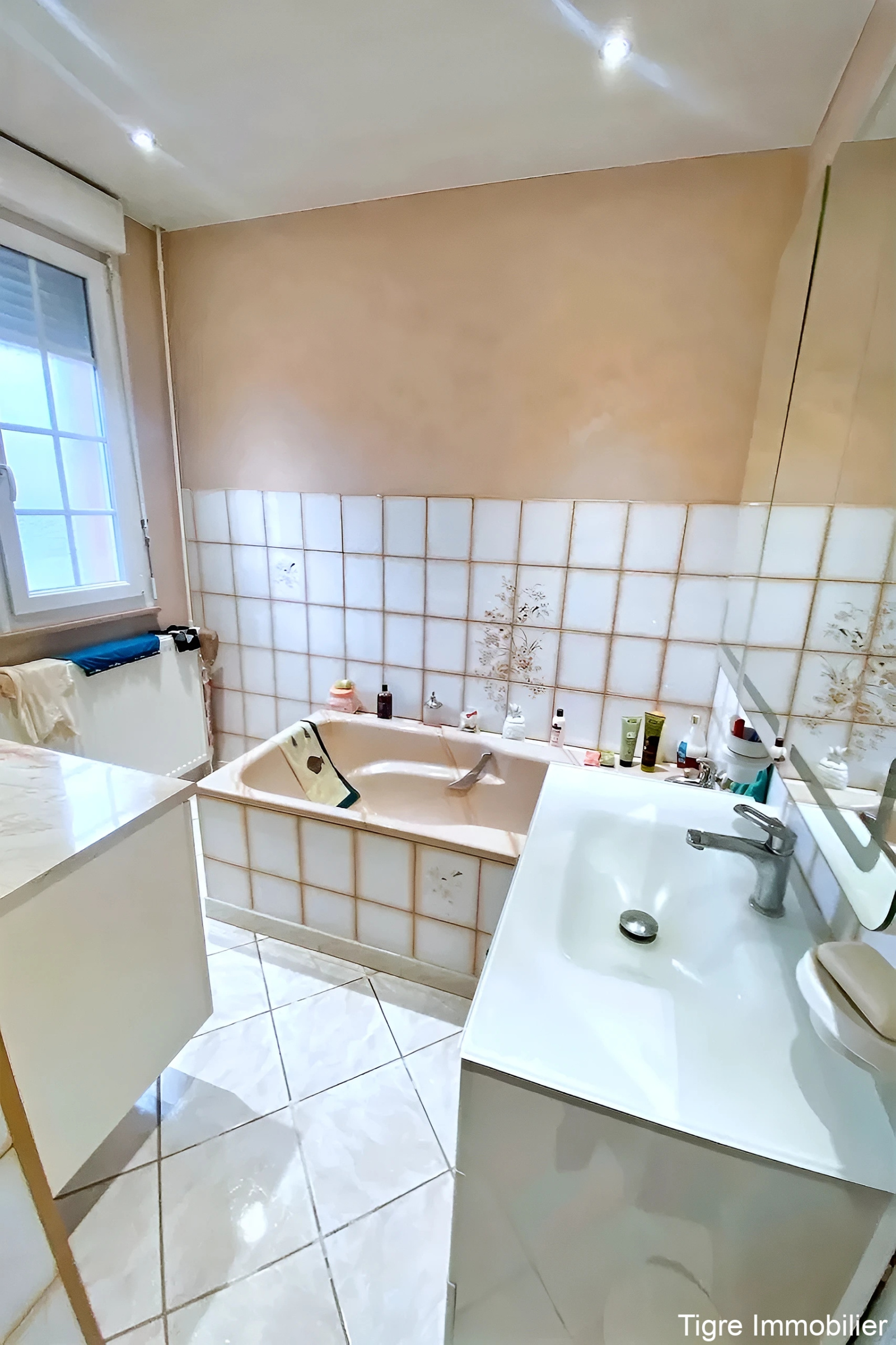 Image_, Maison, Ferrière-la-Grande, ref :AT460-9361