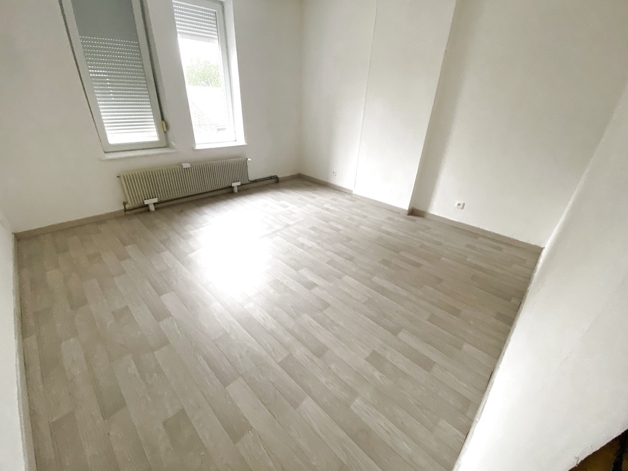 Maison Semi Individuelle Briques avec Jardin et possibilité