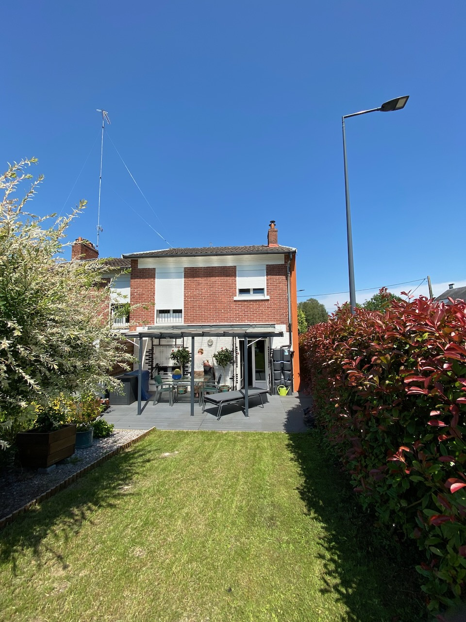 MAISON SEMI-INDIVIDUELLE À VENDRE À LOUVROIL