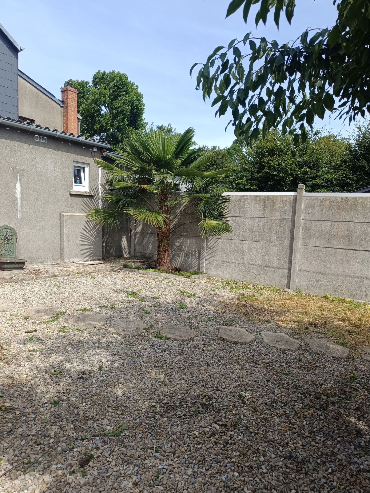 MAISON AVEC JARDIN EN IMPASSE